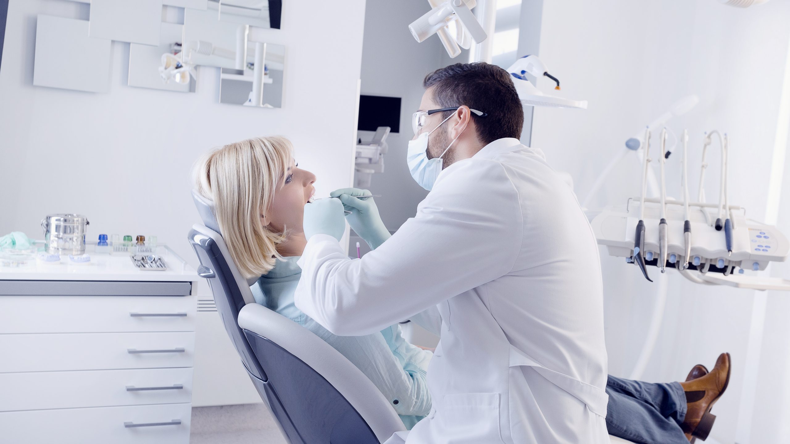 Dentist in Bell Gardens, CA